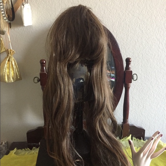 Trendy wigs - Picture 1 of 3